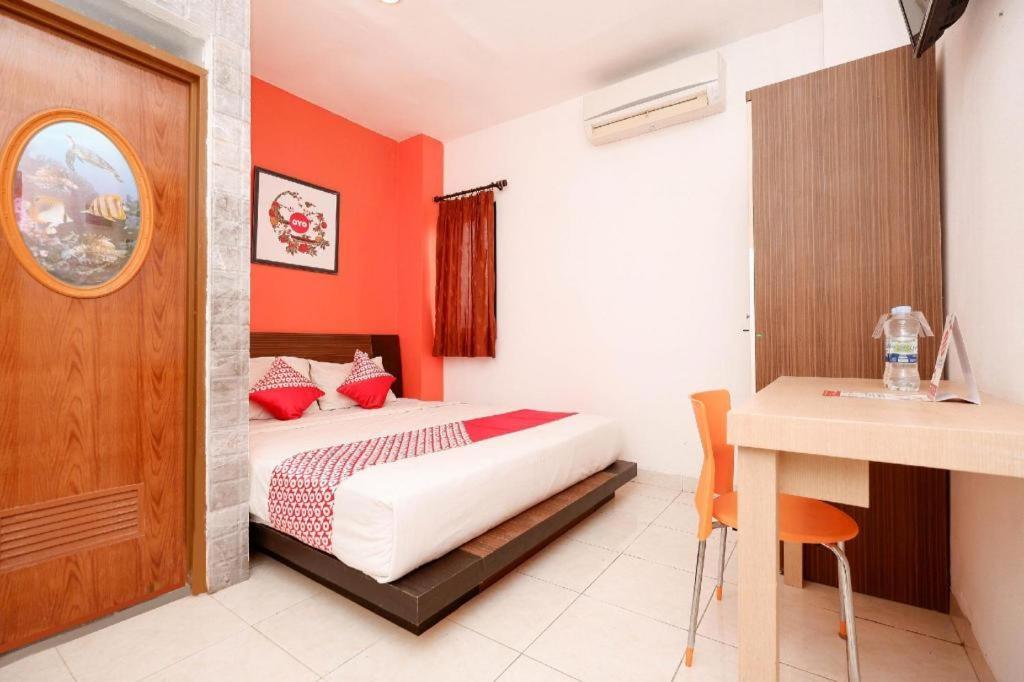 Oyo 1251 Residence 8 Semarang Esterno foto